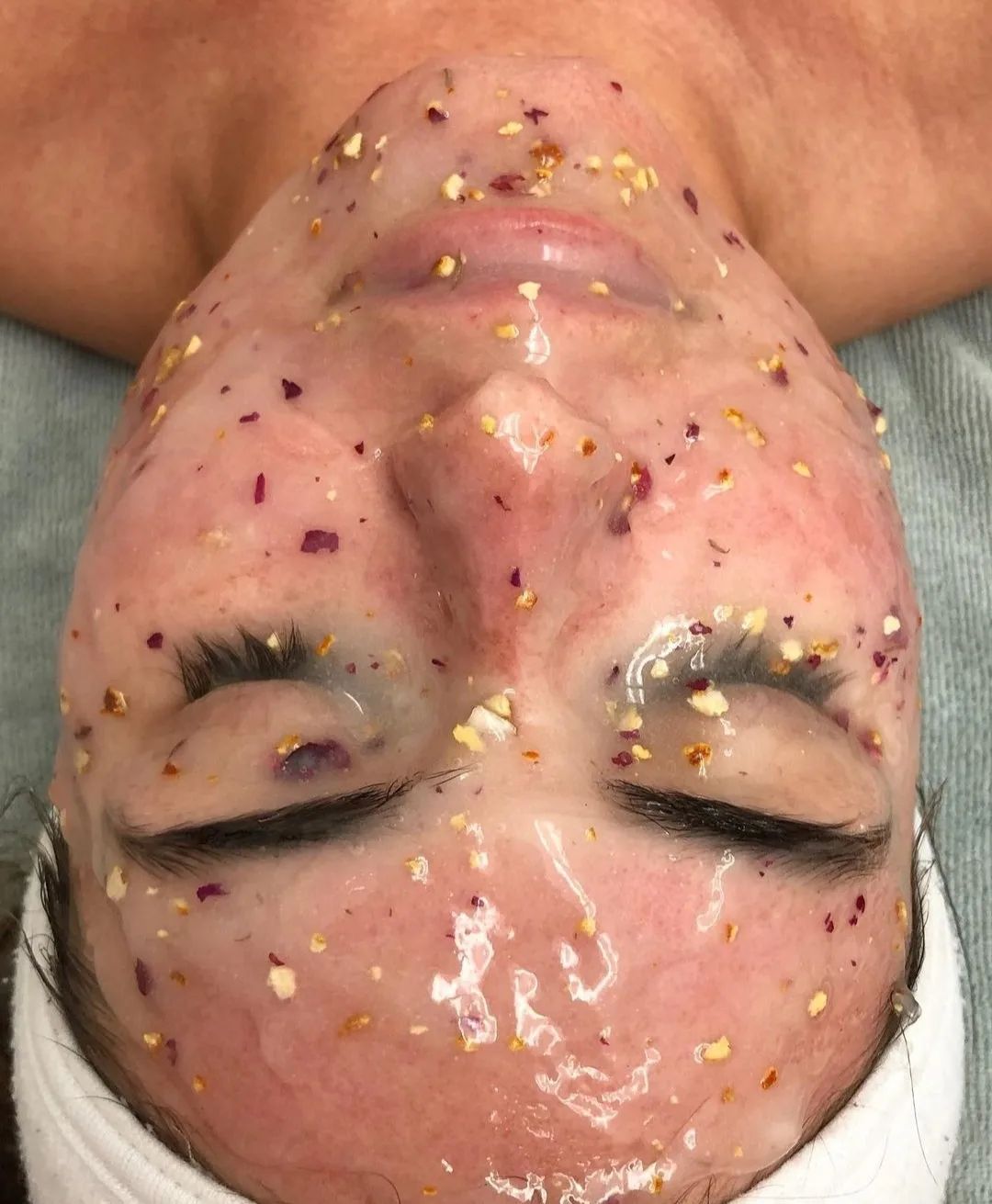 Hydrojelly Glow Mask + LED - Image 1